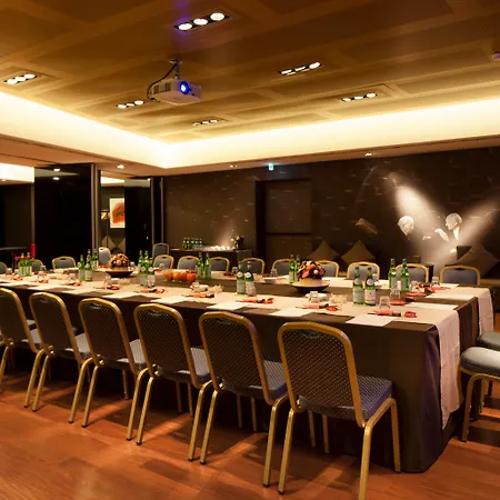 Scala 4* Mailand